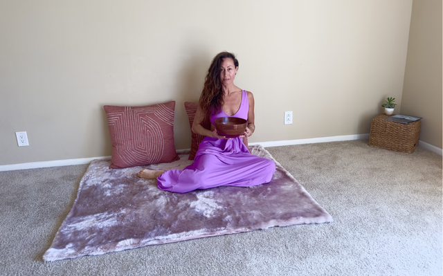 Cô gái Mỹ sống “không giường, không đồ đạc”: Tối giản cực đoan để tiết kiệm nghìn USD mỗi tháng - Ảnh 2.