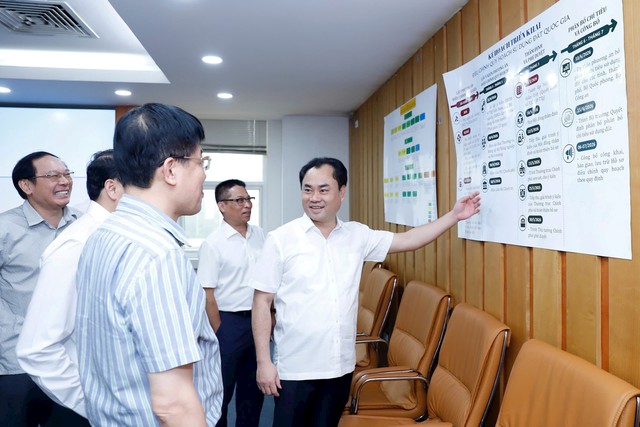 Bộ trưởng Trịnh Việt H&ugrave;ng: Sửa đổi luật phải đảm bảo để luật "sống được"- Ảnh 2.