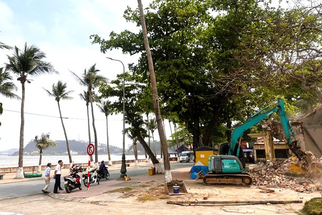 Hải Ph&ograve;ng: Ph&aacute; dỡ c&ocirc;ng tr&igrave;nh b&agrave;n giao mặt bằng thực hiện dự &aacute;n hơn 300 tỷ đồng- Ảnh 2.