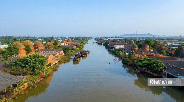 Ngắm &ldquo;vương quốc l&ograve; gạch&rdquo; Mang Th&iacute;t di sản độc đ&aacute;o miền T&acirc;y- Ảnh 2.