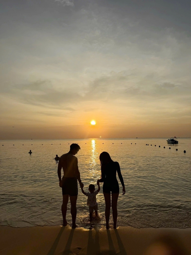 Người đẹp Do&atilde;n Hải My c&oacute; cuộc sống ra sao sau khi "về chung nh&agrave;" với Đo&agrave;n Văn Hậu? - Ảnh 4.