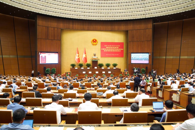 Từng bước kiểm so&aacute;t đ&uacute;ng, đầy đủ t&agrave;i sản, thu nhập của c&aacute;n bộ, đảng vi&ecirc;n - Ảnh 3.