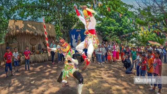 Tết Chôl Chnăm Thmây: Nơi bản sắc Khmer Nam Bộ "hóa thân" vào đời sống hiện đại- Ảnh 2. Tết Chôl Chnăm Thmây: Nơi bản sắc Khmer Nam Bộ "hóa thân" vào đời sống hiện đại- Ảnh 2.