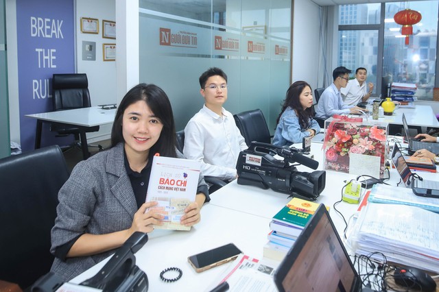 Lan toả ph&aacute;p luật từ hơi thở đời sống- Ảnh 2.