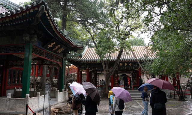 Bí ẩn bên trong khu vườn độc lạ có "1-0-2" ở Tử Cấm Thành sau một thế kỷ - Ảnh 4.