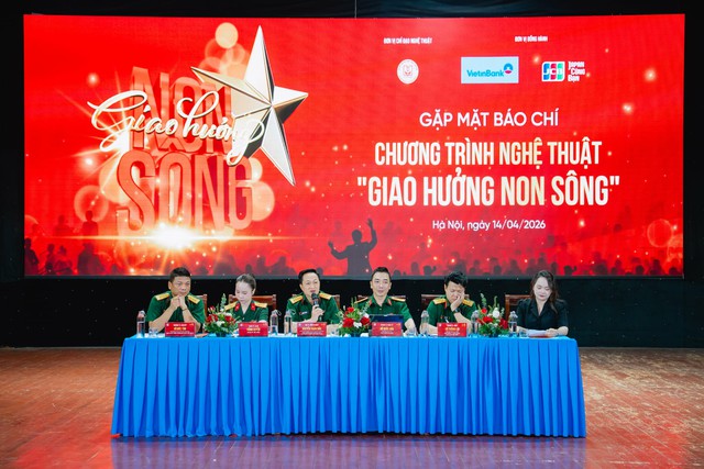 &ldquo;Giao hưởng Non S&ocirc;ng&rdquo;: Đưa &acirc;m nhạc h&agrave;n l&acirc;m xuống phố, kết nối triệu nhịp đập - Ảnh 1.