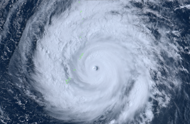 Si&ecirc;u b&atilde;o Sinlaku duy tr&igrave; cường độ cấp 17, &aacute;p s&aacute;t quần đảo Bắc Mariana - Ảnh 2.