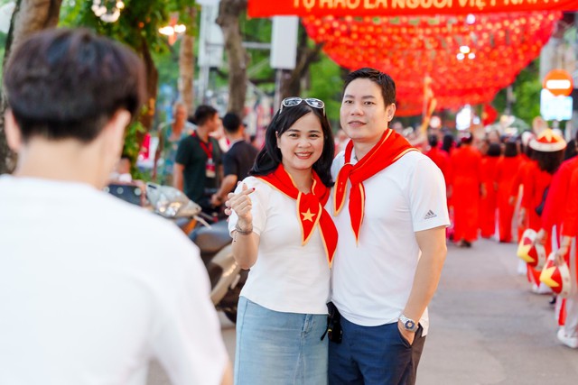 Tăng tốc đ&oacute;n "m&ugrave;a v&agrave;ng" du lịch, đa dạng sản phẩm giữ ch&acirc;n du kh&aacute;ch- Ảnh 1.