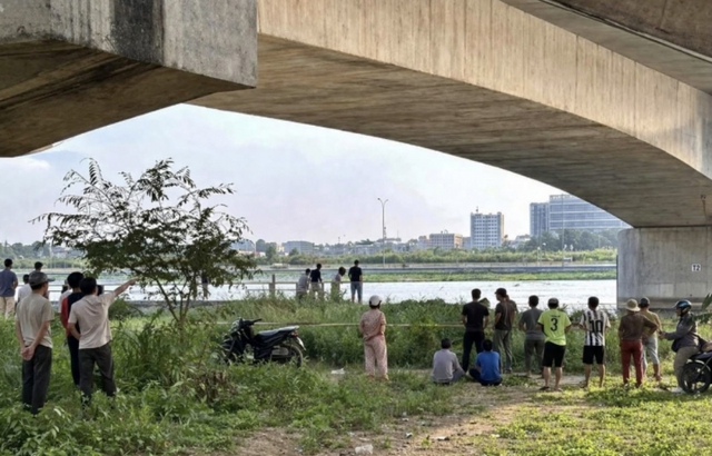 Vay tiền qua App: Khoản vay nhỏ đến "v&ograve;ng xo&aacute;y" kh&ocirc;ng lối tho&aacute;t của giới trẻ - Ảnh 1.