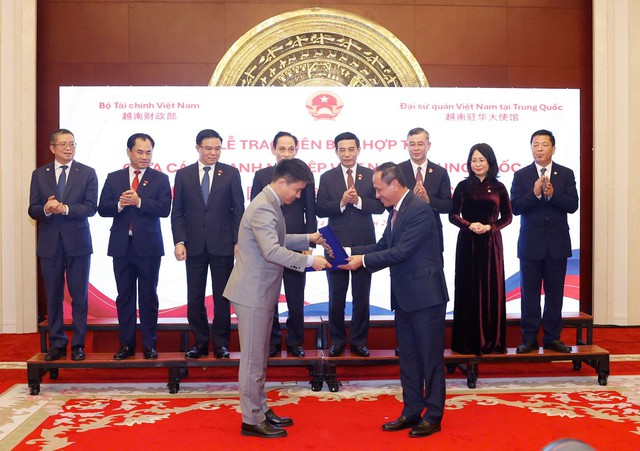 Vietnam Airlines đẩy mạnh hợp t&aacute;c quốc tế, tăng cường hiện diện tại Trung Quốc - Ảnh 1.