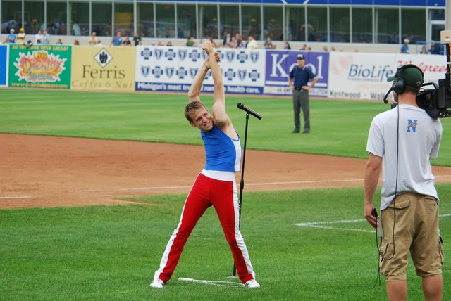 Dị nh&acirc;n &ldquo;người cao su&rdquo; v&agrave; h&agrave;nh tr&igrave;nh ph&aacute; vỡ mọi giới hạn cơ thể  - Ảnh 6.
