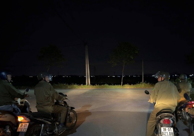 Nhận diện kh&oacute; khăn, tăng cường đấu tranh với &ldquo;c&aacute;t tặc&rdquo; tr&ecirc;n s&ocirc;ng Lam- Ảnh 2.