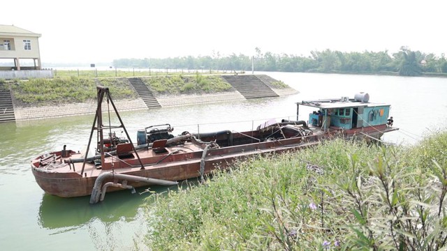 Nhận diện kh&oacute; khăn, tăng cường đấu tranh với &ldquo;c&aacute;t tặc&rdquo; tr&ecirc;n s&ocirc;ng Lam- Ảnh 1.