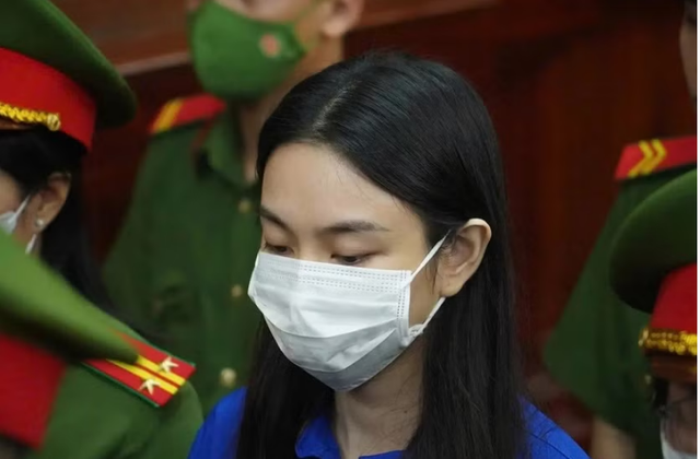 Vụ kẹo giả Kera: L&yacute; do Th&ugrave;y Ti&ecirc;n, Quang Linh kh&ocirc;ng bị xử l&yacute; tội Sản xuất h&agrave;ng giả l&agrave; thực phẩm? - Ảnh 1.