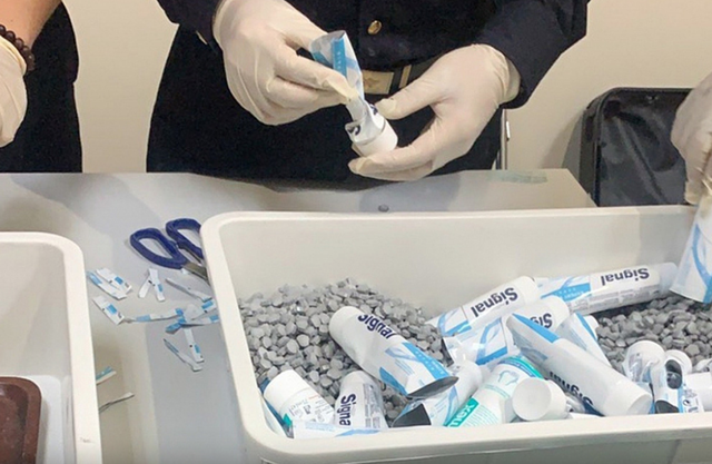 Vụ ma t&uacute;y li&ecirc;n quan tiếp vi&ecirc;n Vietnam Airlines: Truy tố người mẫu An T&acirc;y, Chi D&acirc;n v&agrave; 225 bị can - Ảnh 1.