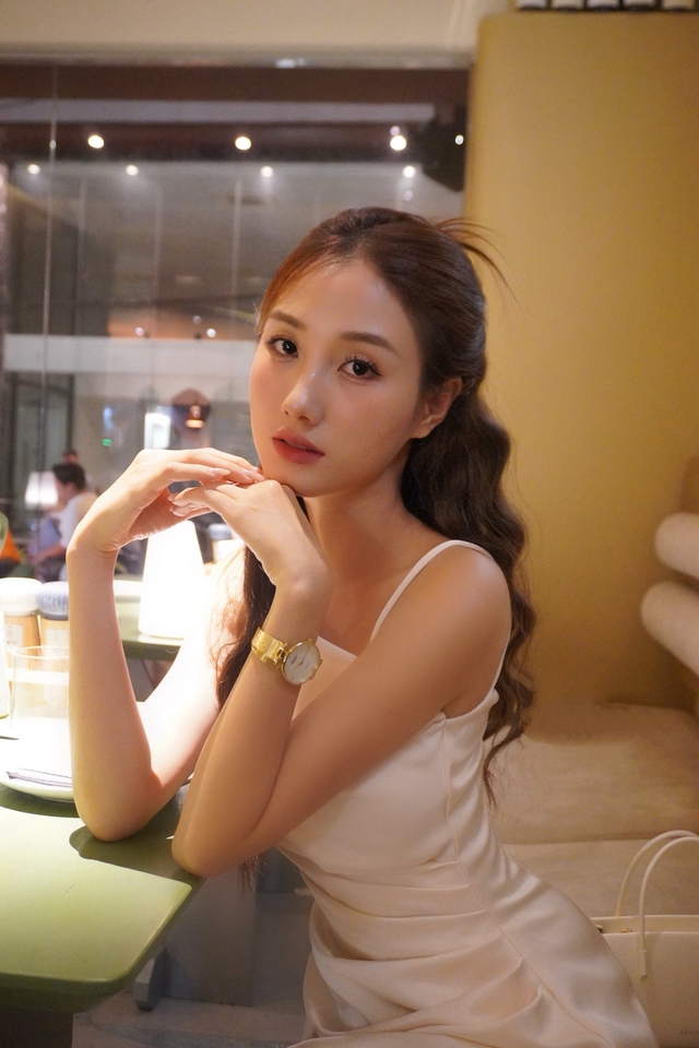 "G&aacute;i hư" nhưng lại ghi điểm v&igrave; xinh đẹp đang g&acirc;y "n&aacute;o loạn" phim giờ v&agrave;ng VTV - Ảnh 4.