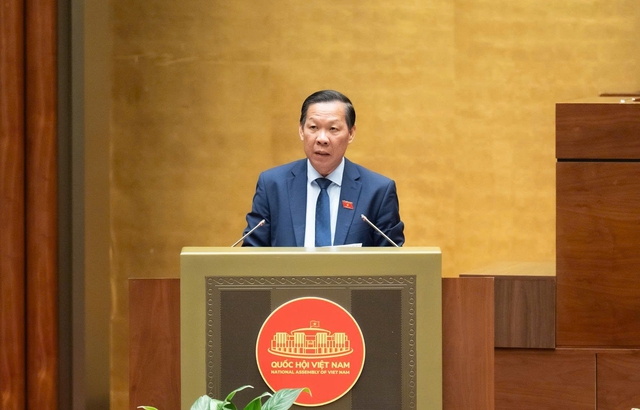 Tr&igrave;nh Quốc hội sửa 4 luật thuế, xem x&eacute;t thay đổi ngưỡng chịu thuế với hộ kinh doanh - Ảnh 2.