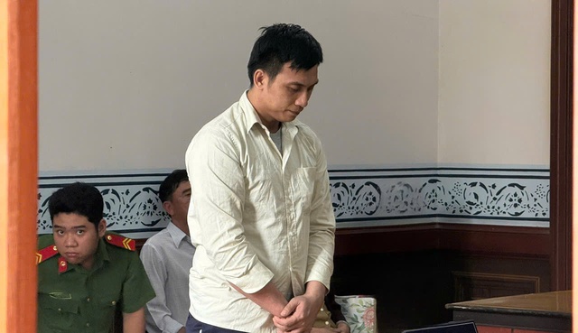 Nam thanh ni&ecirc;n trẻ v&agrave;o t&ugrave; v&igrave; t&ograve; m&ograve; tin nhắn trong điện thoại người t&igrave;nh- Ảnh 1.