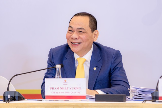 Tỷ ph&uacute; Phạm Nhật Vượng: "Kh&ocirc;ng c&oacute; g&igrave; phi thường m&agrave; l&agrave;m một c&aacute;ch b&igrave;nh thường được" - Ảnh 1.