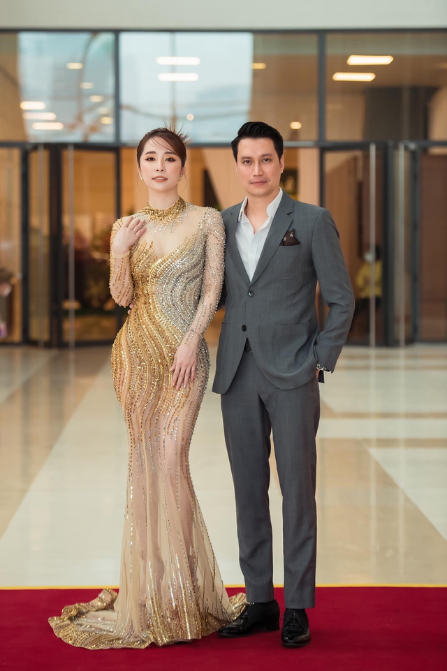 "C&aacute; sấu ch&uacute;a" Quỳnh Nga bất ngờ c&ocirc;ng khai thơm m&aacute; Việt Anh - Ảnh 4.