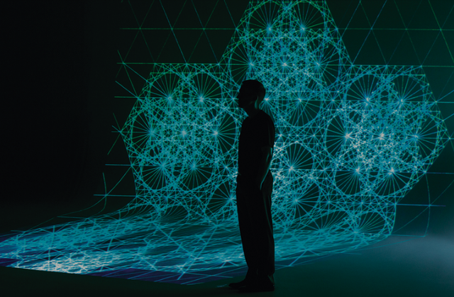 C&uacute; đập đầu thừa sống thiếu chết khiến người đ&agrave;n &ocirc;ng bất ngờ h&oacute;a &ldquo;dị nh&acirc;n To&aacute;n học&rdquo; - Ảnh 1.