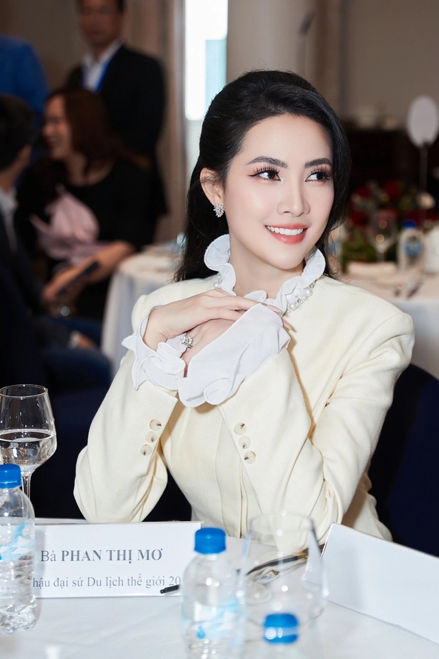 Người đẹp 9X đời tư k&iacute;n tiếng, l&agrave;m Ph&oacute; chủ tịch CLB doanh nghiệp - Ảnh 1.