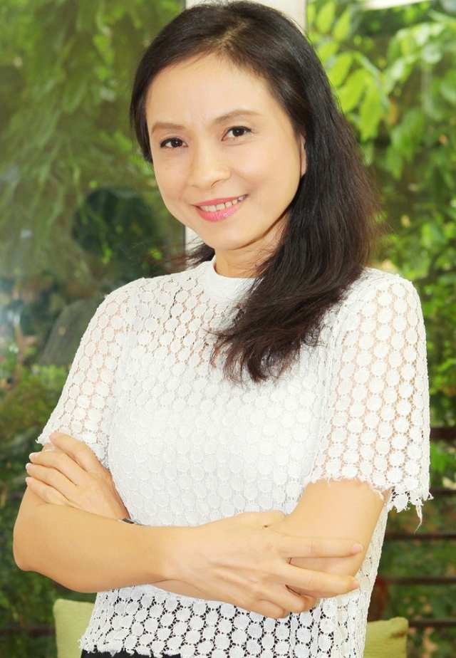 Cuộc sống k&iacute;n tiếng ở tuổi 62 của nữ NSƯT từng bị 28 vết xẹo tr&ecirc;n mặt v&igrave; tai nạn - Ảnh 4.