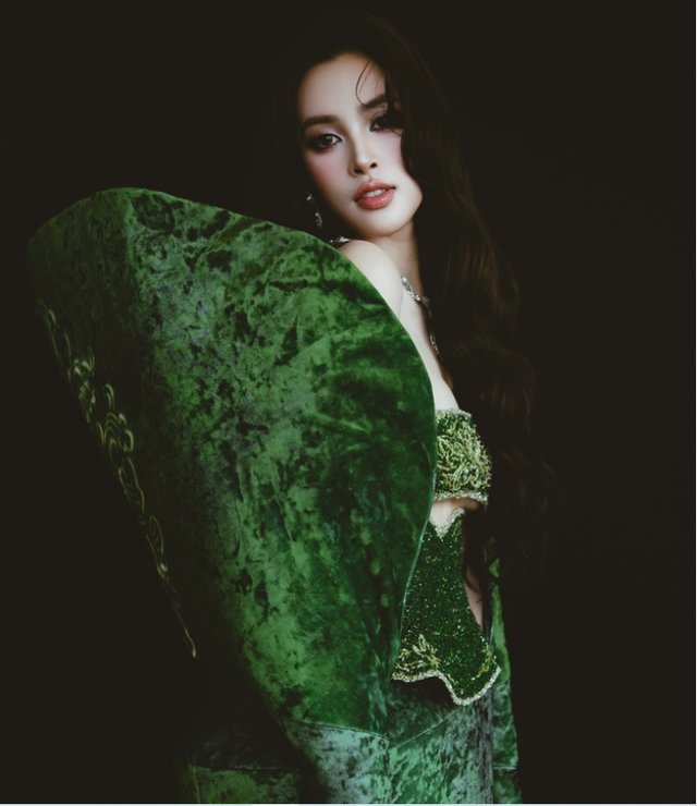 Tiểu Vy - Quốc Trường lộ clip th&acirc;n mật, d&ograve;ng trạng th&aacute;i &ldquo;thả th&iacute;nh&rdquo; khiến netizen dậy s&oacute;ng - Ảnh 6.