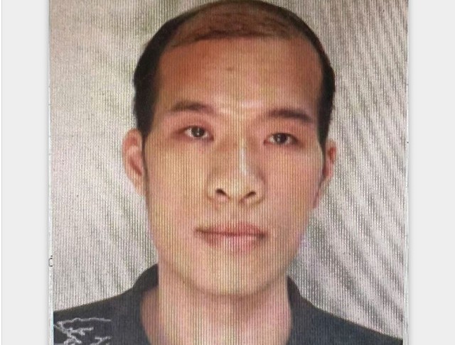 Khởi tố đối tượng l&agrave;m giả sổ đỏ, lừa b&aacute;n một căn hộ cho 5 người - Ảnh 1.