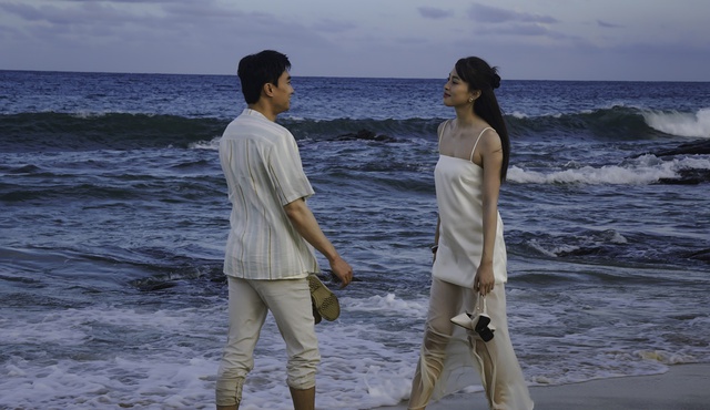 Tiểu Vy - Quốc Trường lộ clip th&acirc;n mật, d&ograve;ng trạng th&aacute;i &ldquo;thả th&iacute;nh&rdquo; khiến netizen dậy s&oacute;ng - Ảnh 4.