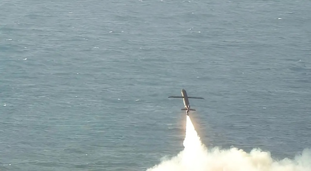 "Qu&aacute;i th&uacute; gi&aacute; rẻ" TigerShark: T&ecirc;n lửa kh&ocirc;ng người l&aacute;i 1.000 km th&aacute;ch thức chuẩn mực chiến trường - Ảnh 1.