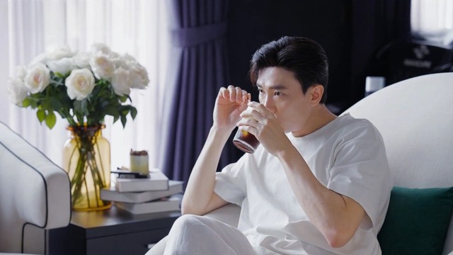 Nam diễn vi&ecirc;n U40 độc th&acirc;n, đẹp trai, gi&agrave;u c&oacute;: Chọn c&aacute;ch nh&igrave;n nhẹ nh&agrave;ng hơn về cuộc đời - Ảnh 2.