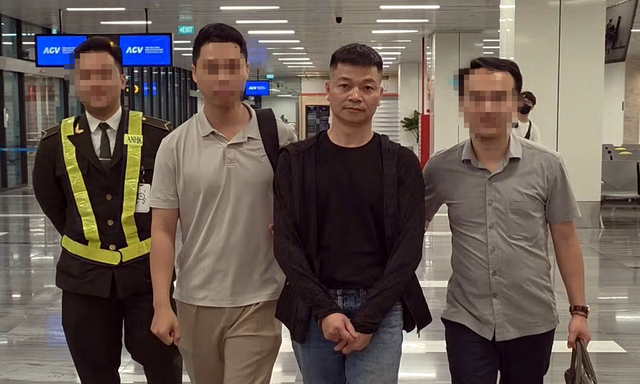 Bắt giữ kẻ cầm đầu đường d&acirc;y lừa đảo Sky Media - Ảnh 1.