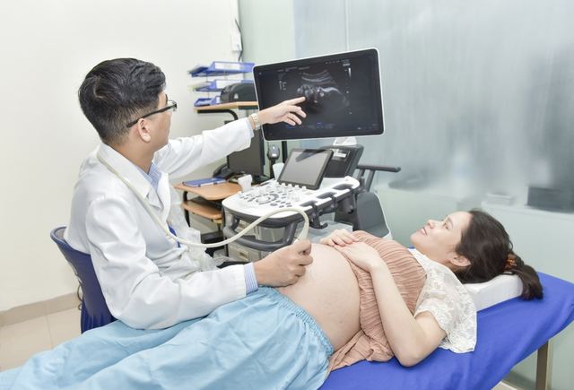 Việt Nam trước &ldquo;bẫy&rdquo; d&acirc;n số gi&agrave; - B&agrave;i cuối: Giải b&agrave;i to&aacute;n để tăng mức sinh, bảo đảm ph&aacute;t triển bền vững - Ảnh 3.