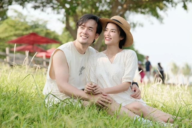 Mỹ nh&acirc;n VFC: Sự nghiệp nhiều thăng trầm, h&ocirc;n nh&acirc;n vi&ecirc;n m&atilde;n b&ecirc;n chồng điển trai - Ảnh 9.