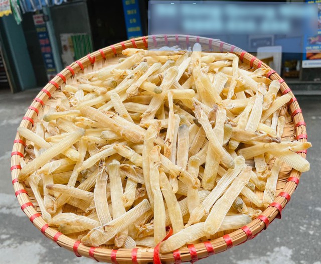 Sản vật tiến vua c&oacute; gi&aacute; v&agrave;i triệu đồng/kg được d&acirc;n địa phương gọi l&agrave; "vị thần" của c&aacute;c m&oacute;n nước- Ảnh 6.