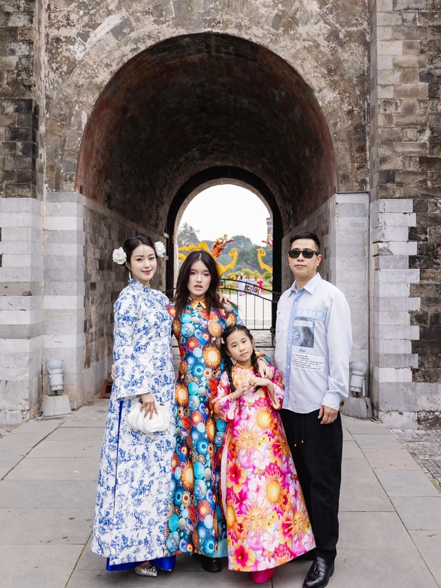 "Hot girl đời đầu" Mi V&acirc;n g&acirc;y bất ngờ bởi vẻ ngo&agrave;i trẻ trung v&agrave; cuốn h&uacute;t ở tuổi U40 - Ảnh 6.