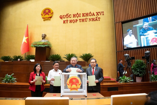 H&ocirc;m nay, Quốc hội bầu Chủ tịch nước, Thủ tướng Ch&iacute;nh phủ  - Ảnh 1.