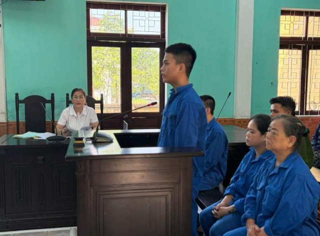 Bi kịch gia đ&igrave;nh ở Huế: &ldquo;Mệ&rdquo; cầm đầu đường d&acirc;y ma t&uacute;y, l&ocirc;i k&eacute;o cả ch&aacute;u ngoại v&agrave;o v&ograve;ng lao l&yacute;- Ảnh 2.