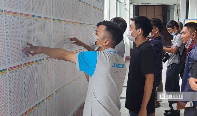 Vận tải đường sắt tăng chuyến phục vụ kh&aacute;ch du lịch dịp lễ. - Ảnh 1.