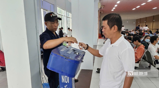 Vận tải đường sắt tăng chuyến phục vụ kh&aacute;ch du lịch dịp lễ. - Ảnh 2.