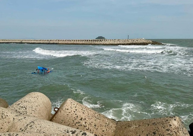 Cửa biển La Gi: &ldquo;Điểm n&oacute;ng&rdquo; bồi lấp, nạo v&eacute;t chậm tiến độ, quyết về đ&iacute;ch giữa th&aacute;ng 4 - Ảnh 1.