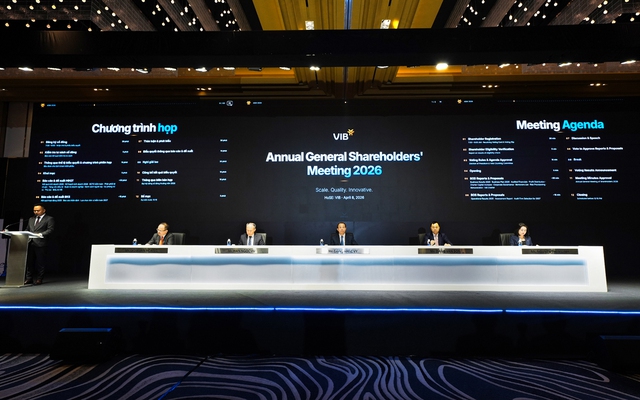 Chủ tịch Đặng Khắc Vỹ: "VIB tự lực tự cường, không phụ thuộc đối tác nào"- Ảnh 2. Chủ tịch Đặng Khắc Vỹ: "VIB tự lực tự cường, không phụ thuộc đối tác nào"- Ảnh 2.