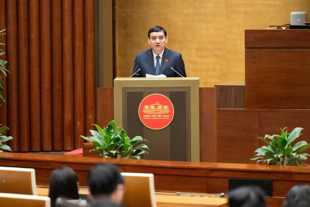 Đề xuất quy định chi tiết điều kiện, ti&ecirc;u ch&iacute; v&agrave; tần suất x&eacute;t khen thưởng th&agrave;nh t&iacute;ch đột xuất- Ảnh 2.