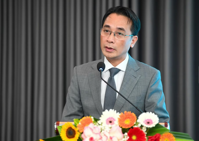 Vụ trưởng Bộ GD&ĐT: "Tính xấu của người Việt làm cản trở người tài” - Ảnh 2.