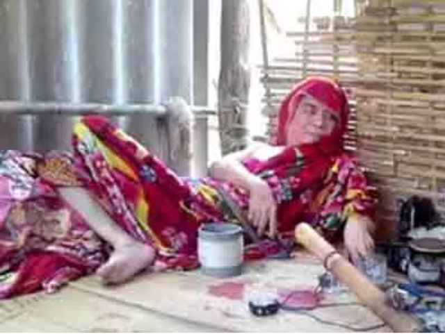 &ldquo;Ma rừng&rdquo; giữa đại ng&agrave;n: Gần 40 năm kh&ocirc;ng tắm, kh&ocirc;ng rời giường nửa bước, b&iacute; ẩn chưa c&oacute; lời giải - Ảnh 1.