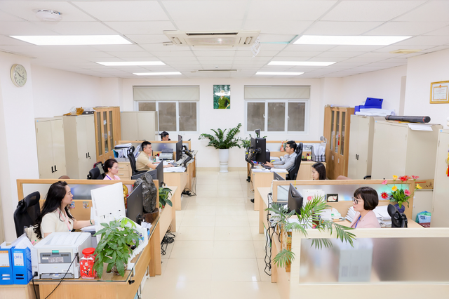 Đo lường OKR/KPI cán bộ khu vực công Thủ đô: Hướng tới xây dựng nền hành chính lấy người dân làm trung tâm phục vụ- Ảnh 1. Đo lường OKR/KPI cán bộ khu vực công Thủ đô: Hướng tới xây dựng nền hành chính lấy người dân làm trung tâm phục vụ- Ảnh 1.