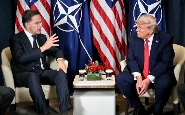 Tổng thư k&yacute; NATO xoa dịu &ocirc;ng Trump - Ảnh 1.
