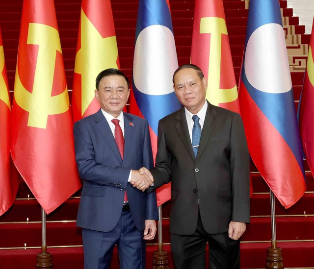 Quan hệ Việt - Lào: Làm sâu sắc hơn nữa nội hàm "gắn kết chiến lược" - Ảnh 1.