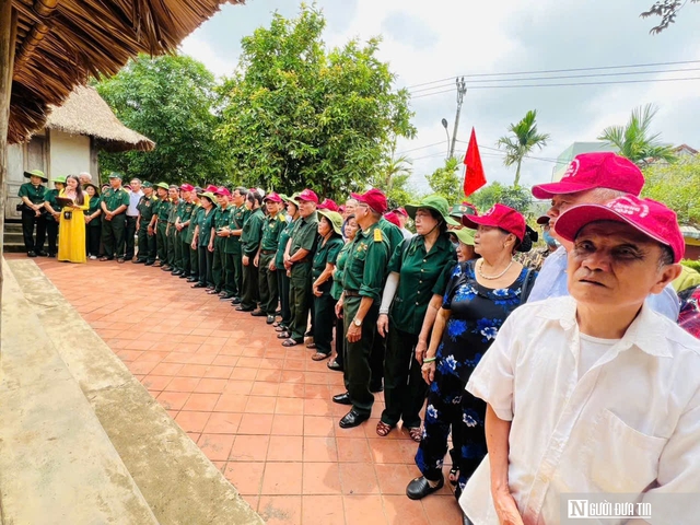 Người d&acirc;n x&uacute;c động khi đến thăm ng&ocirc;i nh&agrave; tuổi thơ của Đại tướng V&otilde; Nguy&ecirc;n Gi&aacute;p- Ảnh 4.